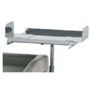 Svingbar arm med plade for defibrilator